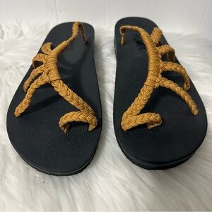 Plaka Arch Support Black Tan Granola Girl Boho Comfort Flip Flop Sandals Size 9